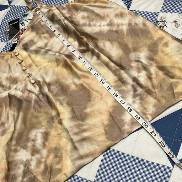 ⭐️ 5/$20 ⭐️ Torrid Tank Top - Picture 3 of 5